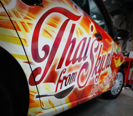 Full colour car wrap voor Thai from Sky