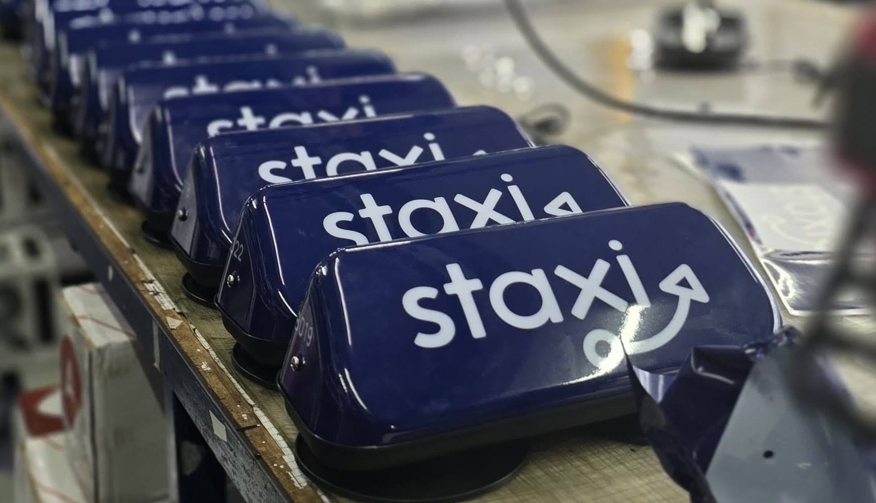 Staxi daklicht branding; snelle uitvoering onder tijdsdruk
