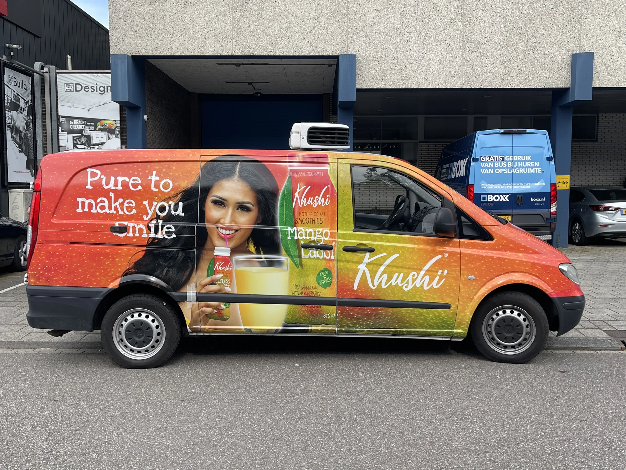 Khushi bestelbus, full colour wrap en voertuigbranding
